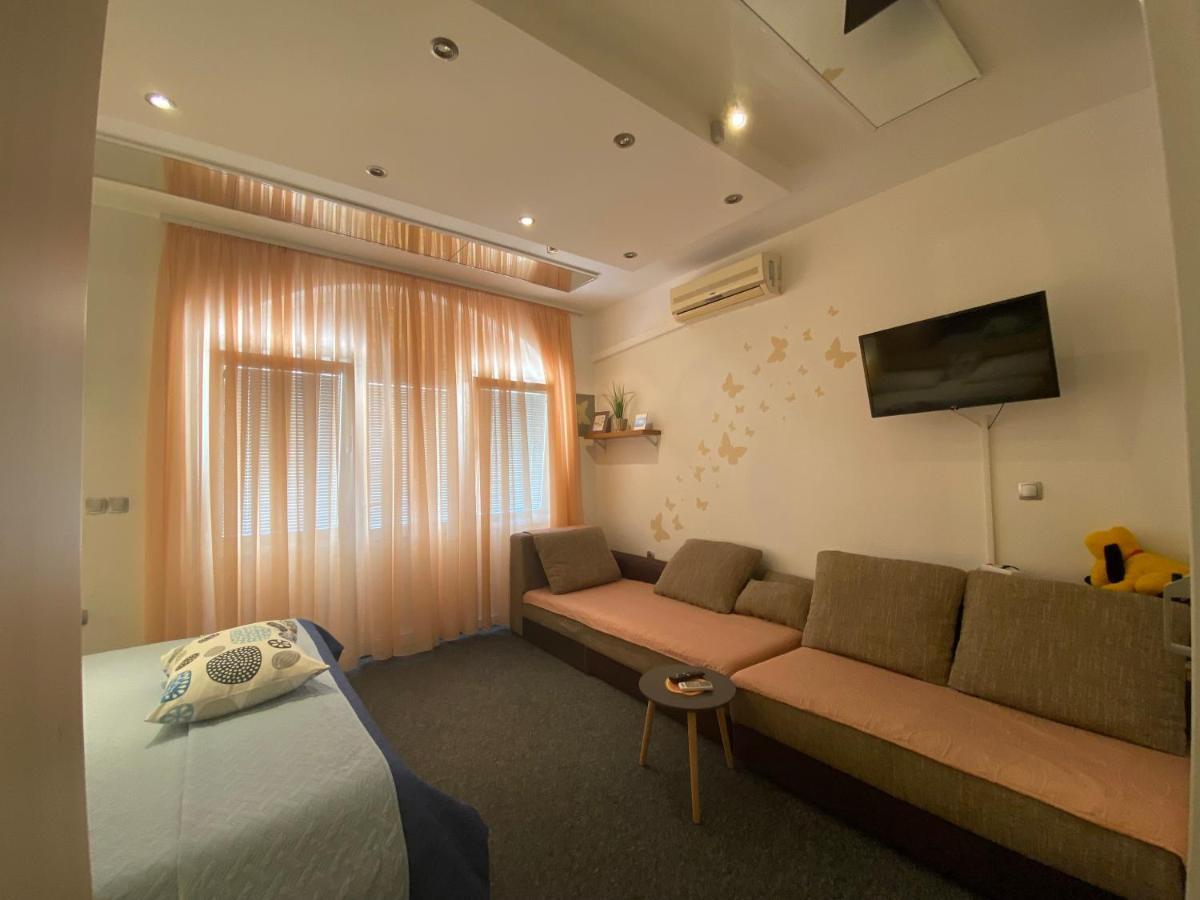 Studio Apartment And Rooms Adria Vodice Eksteriør billede