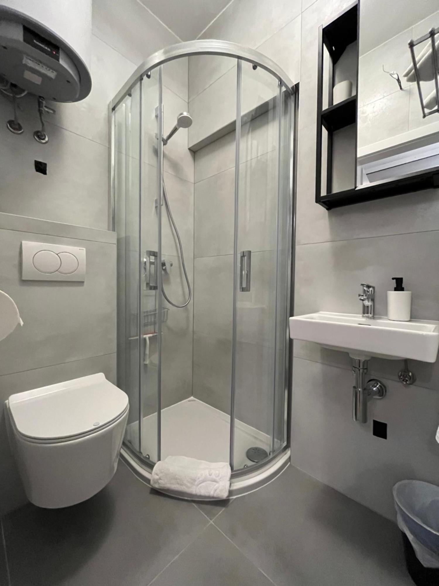 Studio Apartment And Rooms Adria Vodice Eksteriør billede