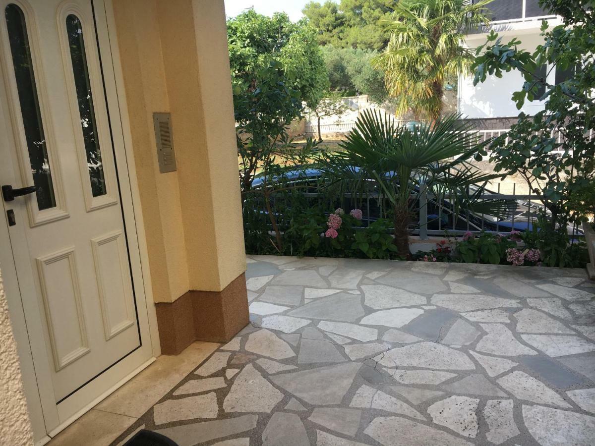Studio Apartment And Rooms Adria Vodice Eksteriør billede