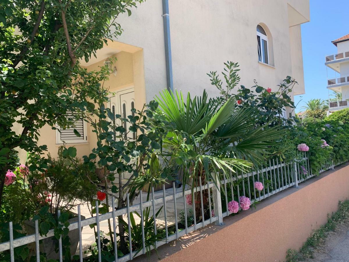 Studio Apartment And Rooms Adria Vodice Eksteriør billede